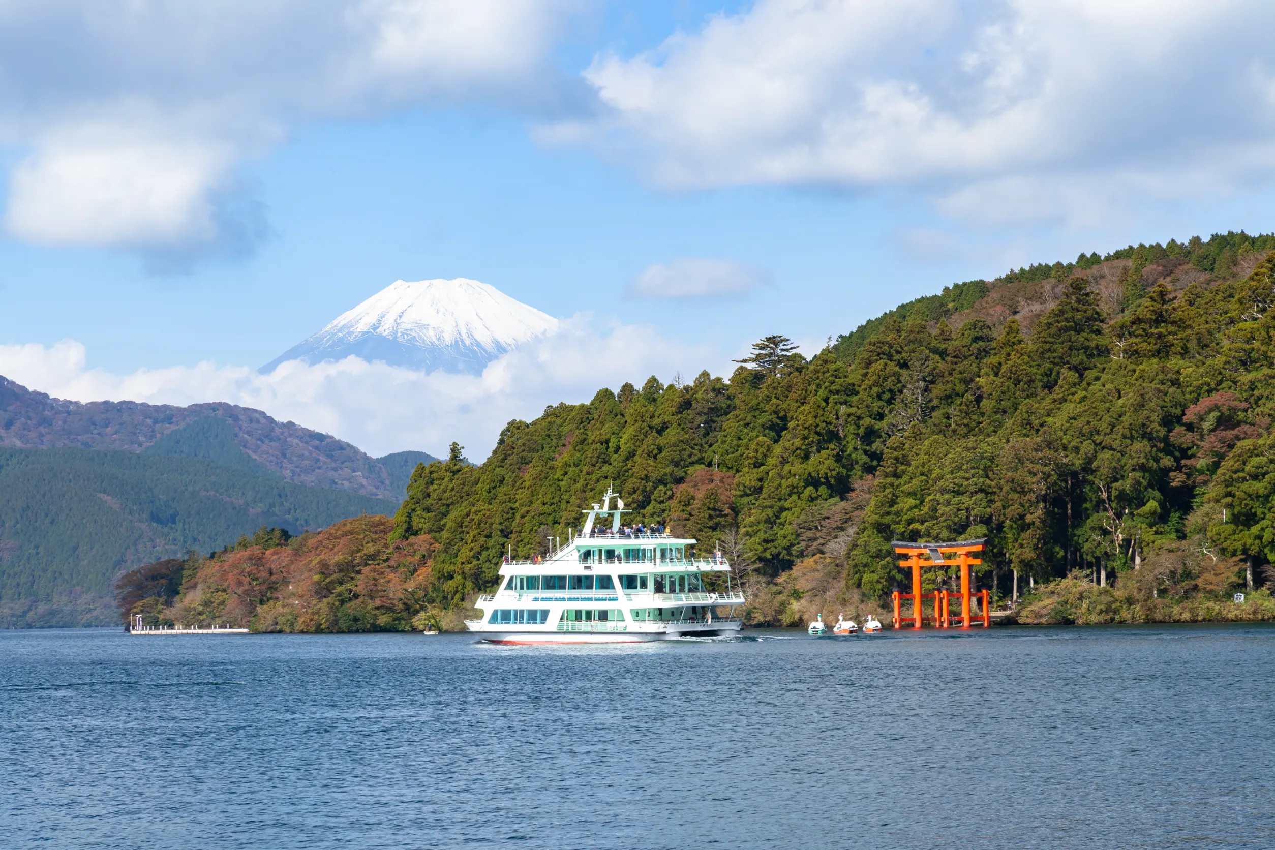ashinoko lake