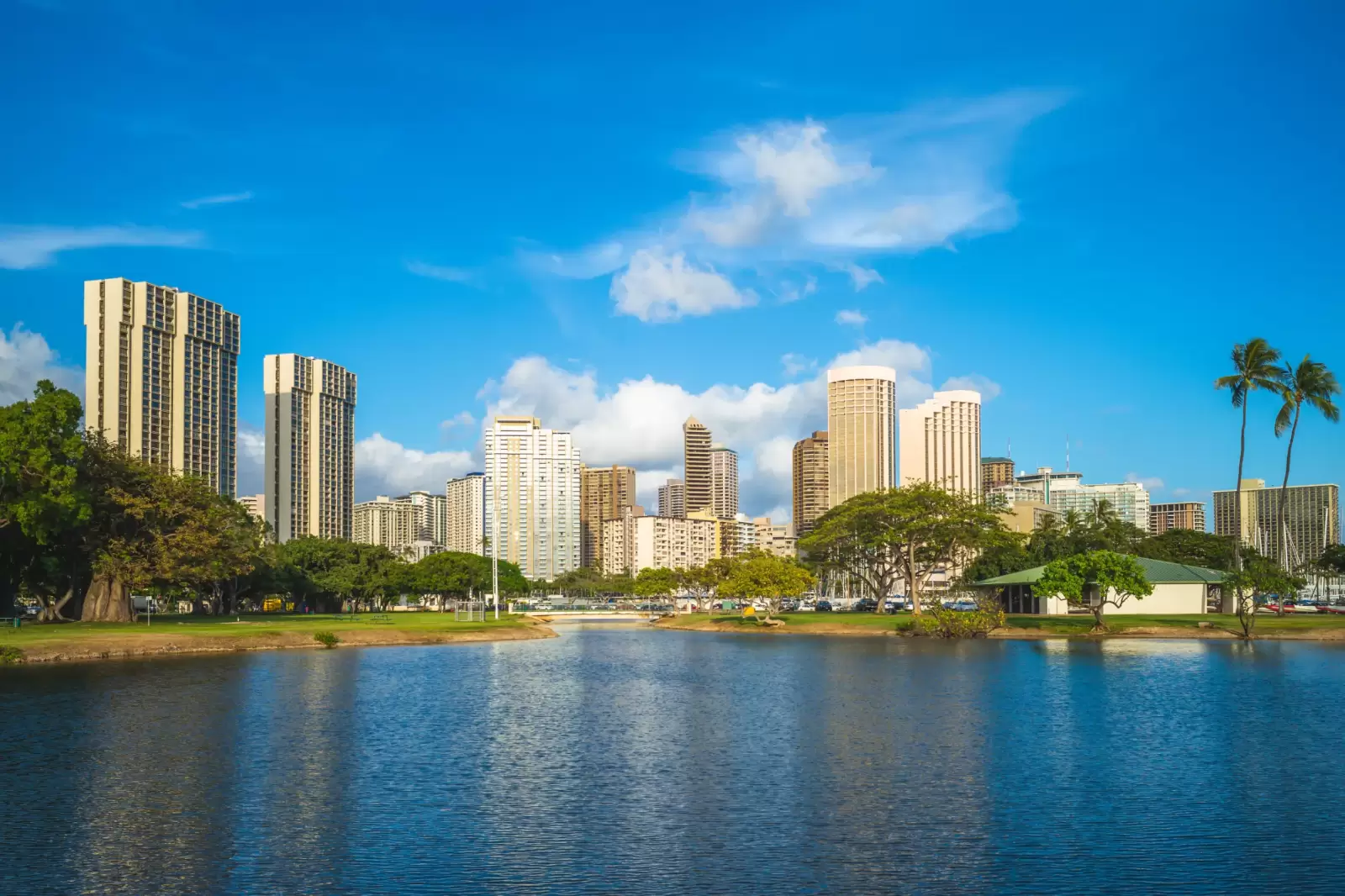 cityscape of honolulu in oahu island hawaii us