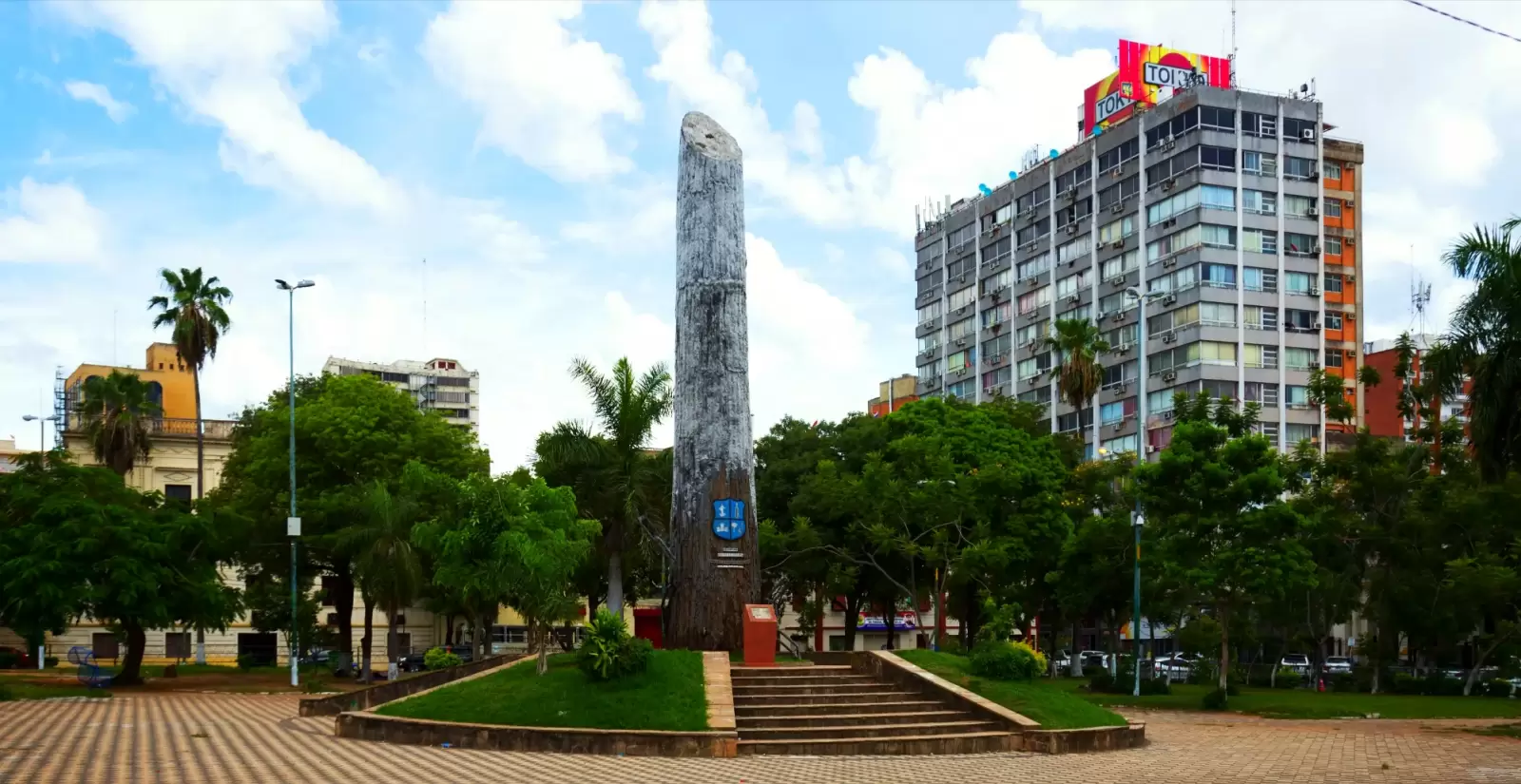 colorful architecture in paraguayan