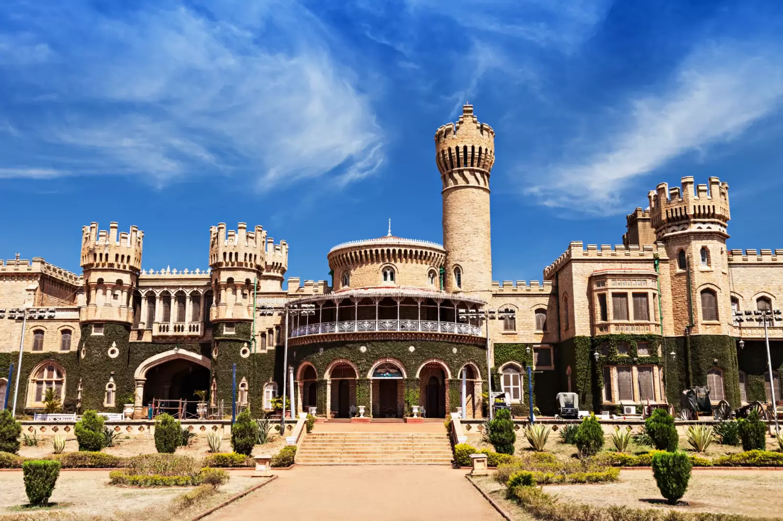 garden and bangalore king palace karnataka india