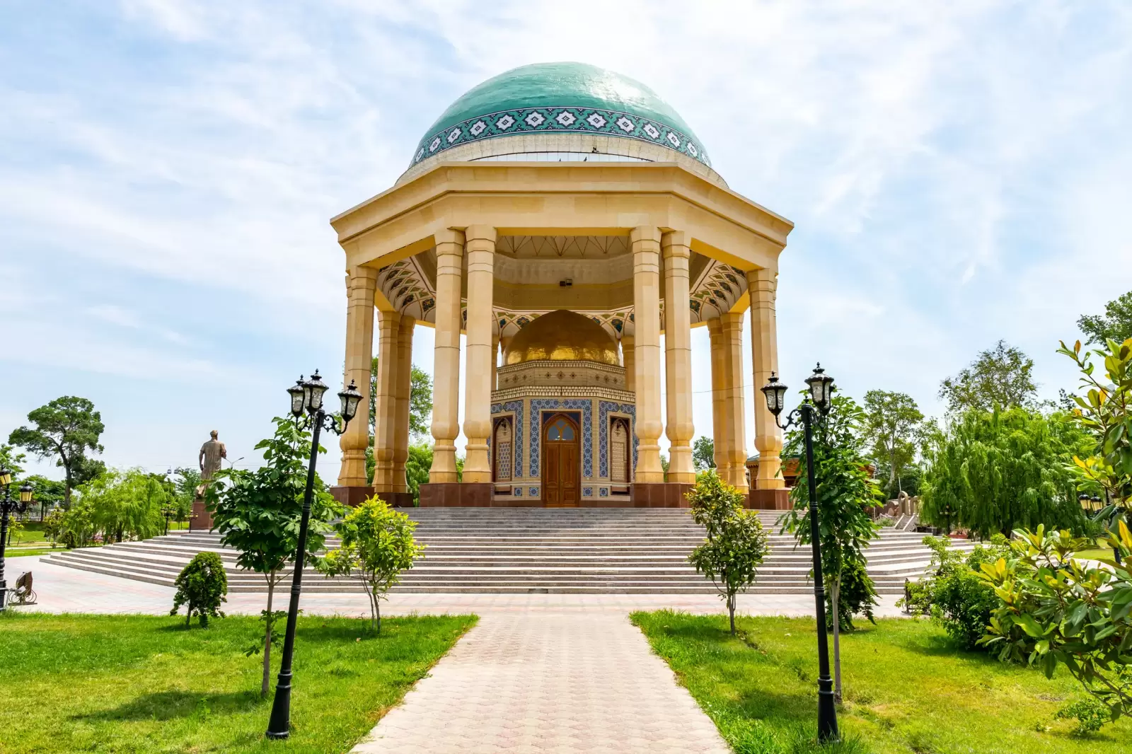 khujand kamoli khujandi park