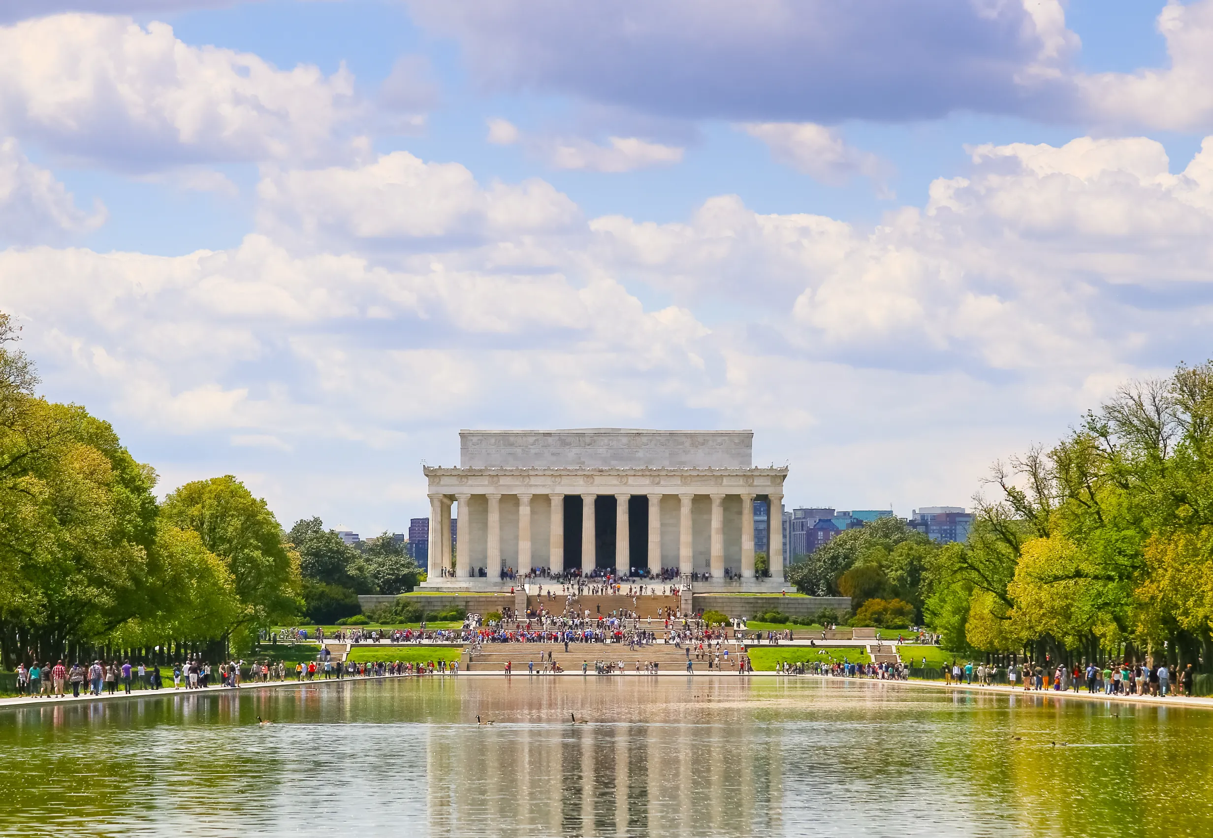 lincoln memorial in washington dc with a reflection