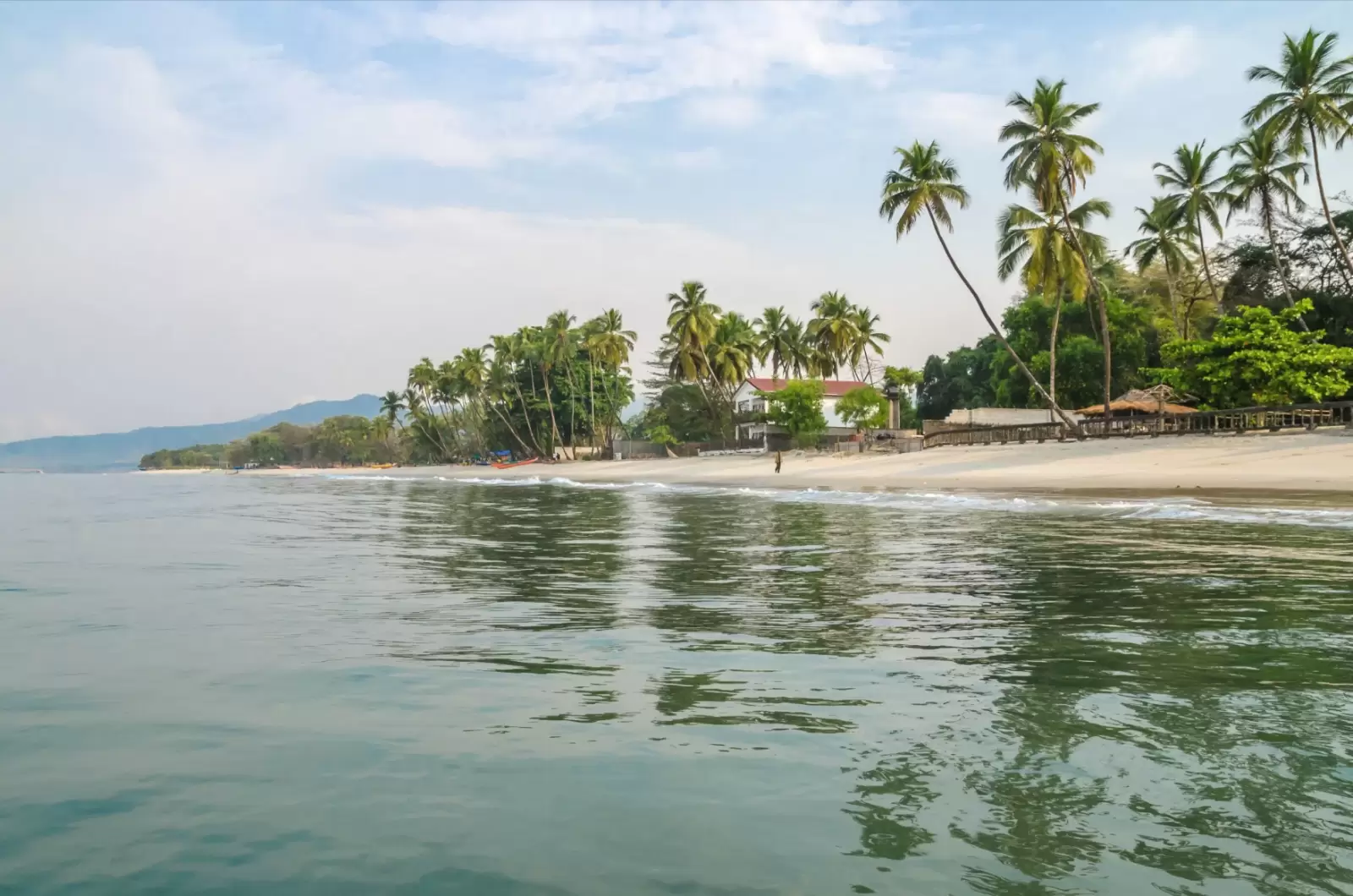 the white sand beach in freetown sierra leon