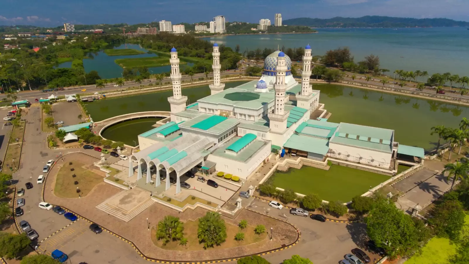 view kota kinabalu city mosque the most of beautiful floating mosque